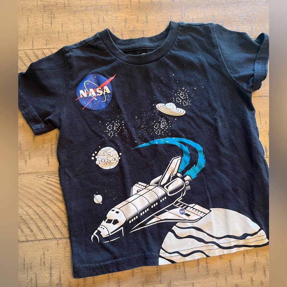 NASA short sleeve shirt